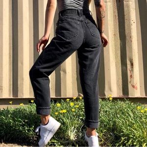 Vintage Lee Hi Rise Tapered Mom Jeans